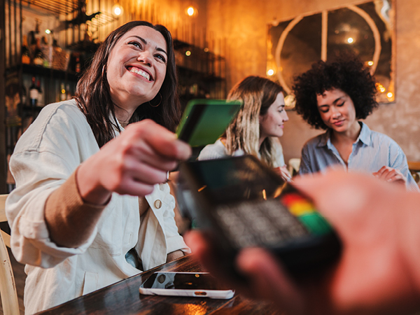 Smart Spending: The Essential Guide to Card Payment Processing for Restaurant Owners